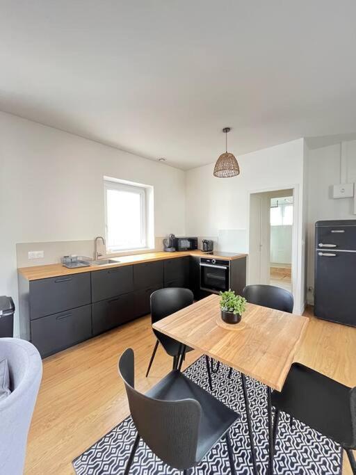 Banjul - Bel Appartement A Reims Eksteriør bilde